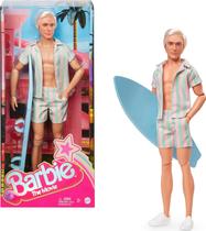 Boneca de moda Barbie The Movie Ken vestindo roupa de praia