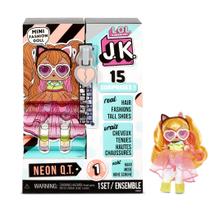 Boneca de moda L.O.L. Surprise! JK Neon Q.T. com 15 surpresas
