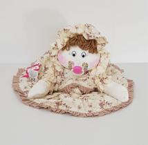 Boneca De Pano Deitada Bia Pelúcia Rosê Nude Floral 36cm