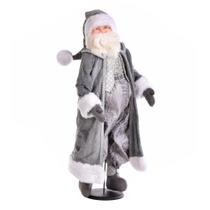 Boneca de Papai Noel Vickerman de 91 cm Silver Sleigh Bells com suporte Boneca de Papai Noel Vickerman de 91 cm Silver Sleigh Bells com suporte