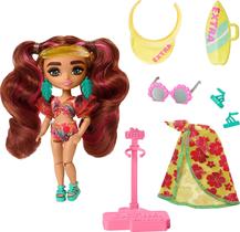 Boneca de viagem Barbie Extra Fly Minis Beach com acessórios