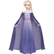 Boneca Disney Frozen ELSA Festival de Inverno com Vestido e Capa Boneca Disney Frozen ELSA Festival de Inverno com Vestido e Capa