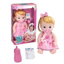 Boneca Doce Vida Faz Xixi Mamadeira e Fraldinha