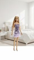 Boneca Fashion com Vestido de Paetês Lilás Boneca Fashion com Vestido de Paetês Lilás