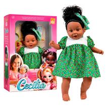 Boneca Grande Cecília Negra Articulada Roupinha Cabelos Cacheados Para Meninas + 3 Anos Boneca Grande Cecília Negra Articulada Roupinha Cabelos Cacheados Para Meninas + 3 Anos