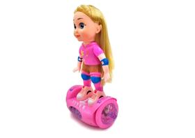 Boneca hoverboard bate e volta luz som skate brinquedo
