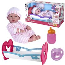 Boneca Infantil Love Bebe com Bercinho e Acessórios Boneca Infantil Love Bebe com Bercinho e Acessórios