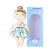 Boneca Infantil Metoo Angela Iris de Pelucia 33cm c/ Sacola Colecionável Meiga pra Todas as Idades Boneca Infantil Metoo Angela Iris de Pelucia 33cm c/ Sacola Colecionável Meiga pra Todas as Idades