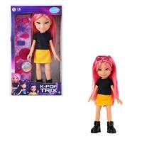 Boneca K-Pop Trix Sora Rosa 37cm Brinquedo Infantil Fashion Estilo Kpop com Acessórios Boneca K-Pop Trix Sora Rosa 37cm Brinquedo Infantil Fashion Estilo Kpop com Acessórios