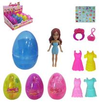 Boneca Laynier Perfumada Troca Roupa De Plástico + Acessórios 8 Peças Na Cápsula