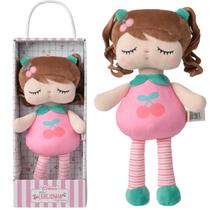 Boneca Metoo Angela Frutas 33cm Pelúcia com Caixa Delicadas