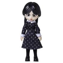 Boneca Mini Wandinha Articulada 25cm - Cod.1847 - NovaBrink