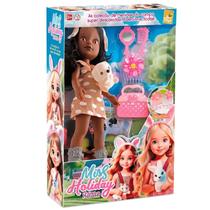 Boneca Miss Holiday Negra Com Vestido De Festa Bee Toys Boneca Miss Holiday Negra Com Vestido De Festa Bee Toys