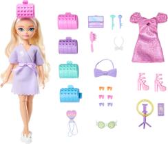 Boneca moderna Barbie Dream Get Ready Malibu com acesso.
