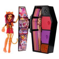 Boneca Monster High c/ Caixa e 15 Acessórios - Skulltimate Secrets - Mattel