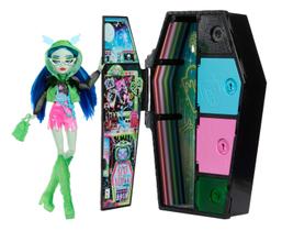 Boneca Monster High c/ Caixa e 15 Acessórios - Skulltimate Secrets - Mattel
