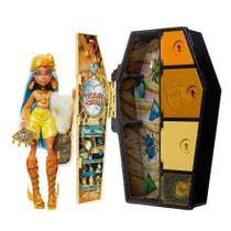 Boneca Monster High Cleo De Nile com Conjunto de Moda