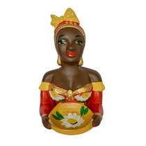 Boneca Namoradeira de Janela em Gesso Detalhes Amarelos Sudeste Rústico