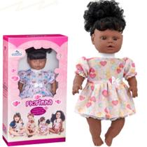 Boneca negra grande vinil com cabelo 40 cm menina barato - Adijomar Brinquedos