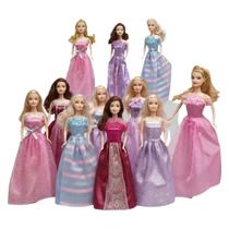 Boneca Princesa Fashion Mary Wellkids 30cm Articulada com Acessórios e Vestido Boneca Princesa Fashion Mary Wellkids 30cm Articulada com Acessórios e Vestido