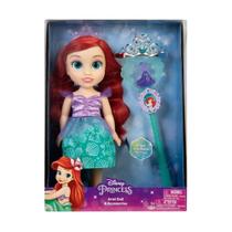 Boneca Princesas da Disney Ariel com Varinha e Tiara Multikids - BR1927