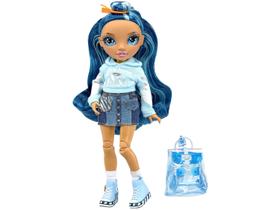 Boneca Rainbow High Bon Junior Skyler Bradshaw - com Mochila Moletom e Saia
