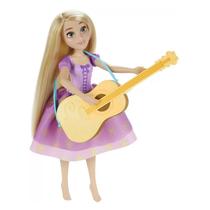 Boneca Rapunzel 28cm Com Violão Princesas Disney F3391