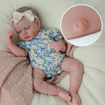 Boneca Reborn Baby Doll SCOM Lifelike Loulou 50 cm com acessório 3+ Boneca Reborn Baby Doll SCOM Lifelike Loulou 50 cm com acessório 3+
