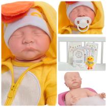 Boneca Reborn Bebê Lívia Corpo de Silicone Enxoval Patinho