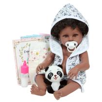 Boneca Reborn Bebê Negra Com Saída de Banho Pandinha Fofa Boneca Reborn Bebê Negra Com Saída de Banho Pandinha Fofa