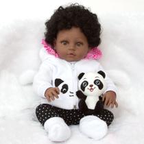 Boneca Reborn Pretinha Panda Cabelo Cacheado Corpo de Vinil