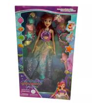 Boneca Sereia Ariel Musical Luzes Com Acessórios Pequena Sereia