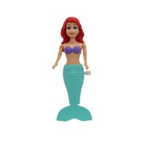 Boneca Sereia Encantada Nada De Verdade Bate Cauda A Corda