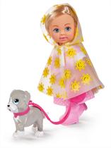 Boneca Simba Evi Love Rainy Walk 105733592 com roupa de chuva de 12 cm