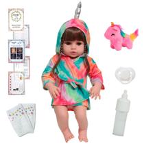 Boneca Tipo Reborn Com Saída de Banho Enxoval e Pelúcia Boneca Tipo Reborn Com Saída de Banho Enxoval e Pelúcia
