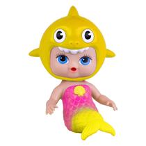 Boneca Tubarãozinho Brincar No Banho Shark Acqua Toys