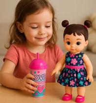 Boneca Ursinho Criança Suquinho Canudo Barbie Copo Brinquedo Hannah Infantil Vestido Cheirinho