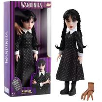 Boneca Wandinha 45cm Acompanha Mãozinha Addams - Baby Brink