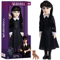 Boneca Wandinha Addams + Mãozinha Wednesday Articulada 42Cm