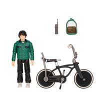 Boneco Action Figure Stranger Things 10cm Mike com Bike
