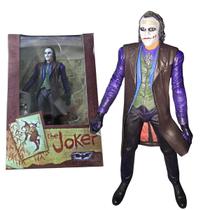 Boneco Articulado Coringa 18cm com acessorios