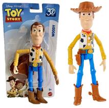 Boneco Articulado Xerife Woody Disney Toy Story 24Cm Edição 30 Anos - Pixar - Mattel - JCV95 Boneco Articulado Xerife Woody Disney Toy Story 24Cm Edição 30 Anos - Pixar - Mattel - JCV95