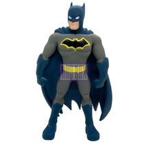 Boneco Batman Infantil 25cm Vinil Liga Da Justiça Decoração - Hug Box