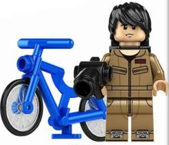 Boneco Blocos De Montar Mike Stranger Things Bicicleta