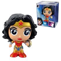 Boneco Colecionável Fandom Box Liga da Justiça Mulher Maravilha