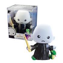 Boneco Colecionável Fandom Box Lord Voldemort Saga Harry Potter Vinil Atóxico Líder - 3463 Boneco Colecionável Fandom Box Lord Voldemort Saga Harry Potter Vinil Atóxico Líder - 3463
