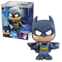 Boneco Colecionavel FandomBox Liga da Justiça Batman Lider