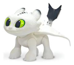 Boneco Dawn Baby Dragões Como Treinar Seu Dragão Pupee 32cm Boneco Dawn Baby Dragões Como Treinar Seu Dragão Pupee 32cm