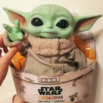 Boneco de ação Baby Yoda - The Mandalorian (GWD85)