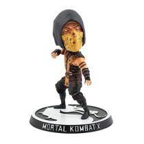 Boneco de ação Mezco Toyz Mortal Kombat X Scorpion 15cm Boneco de ação Mezco Toyz Mortal Kombat X Scorpion 15cm